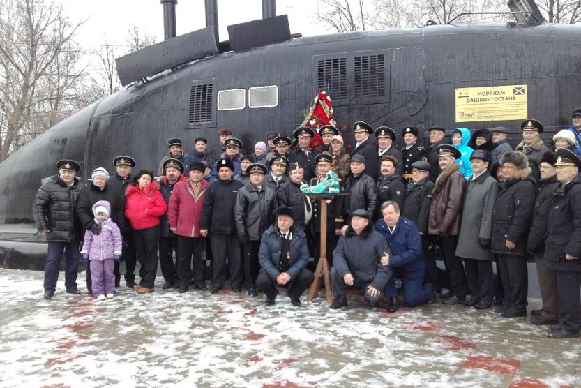 14 память. Уфа сады УМПО. Начальник отдела кадров УМПО Уфа. УМПО колледж. Парк УМПО самолеты.