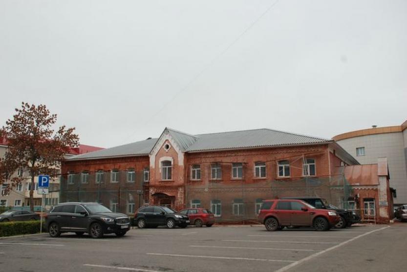 Реставрация уфа. Заки Валиди/Цюрупа старое здание Уфимского кабельного завода 2020. Здание УМКК Уфа. Реставрация здания земской управы в Уфе. Дом городской управы Уфа.
