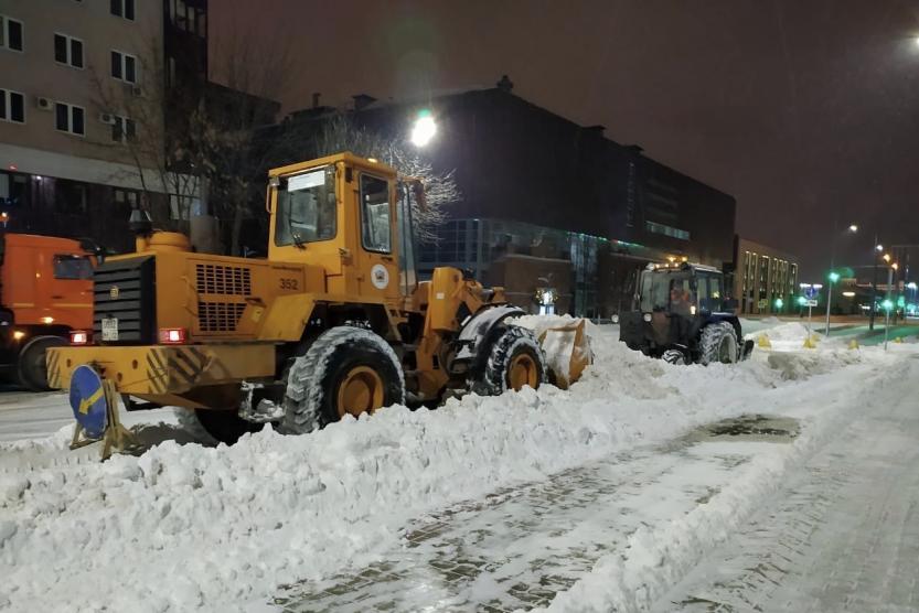 Жкх город благовещенск. УКХ И Б зимой убирают снег 2021 году Уфа.