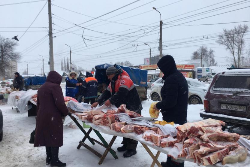 Ярмарки в уфе где. Мясная ярмарка Мегион. Гастро ярмарка Уфа. Габдуллин Рамзи РАХМАТУЛЛОВИЧ ярмарка Уфа