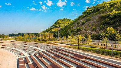 Амфитеатр на набережной р. Белой. Фото: Данил Ивлев, 2020