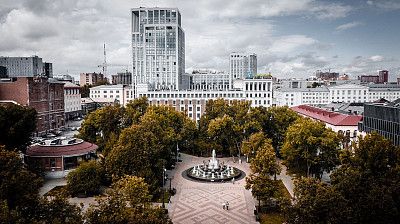 Фонтан Семь девушек в сквере Театральный в Уфе. Фото: Данил Ивлев, 2020